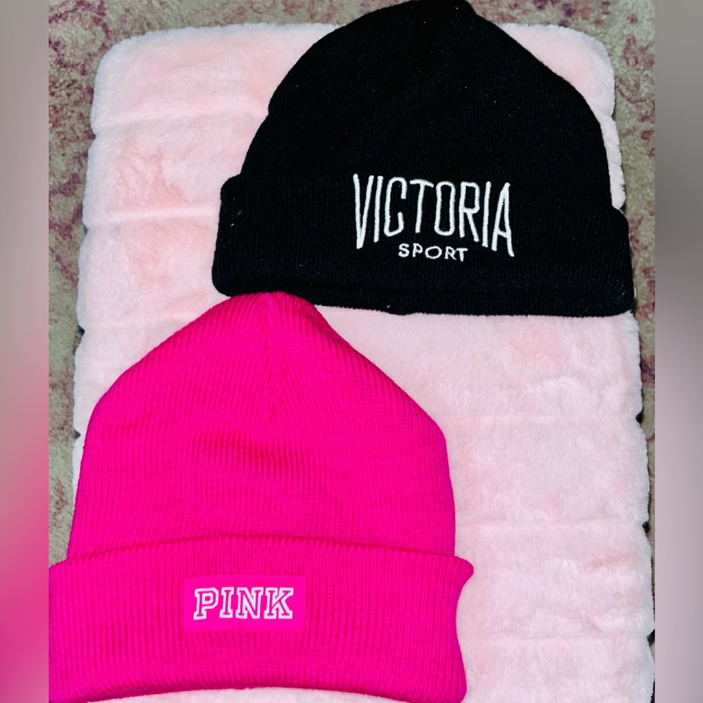 VS & Pink Winter Hat Set